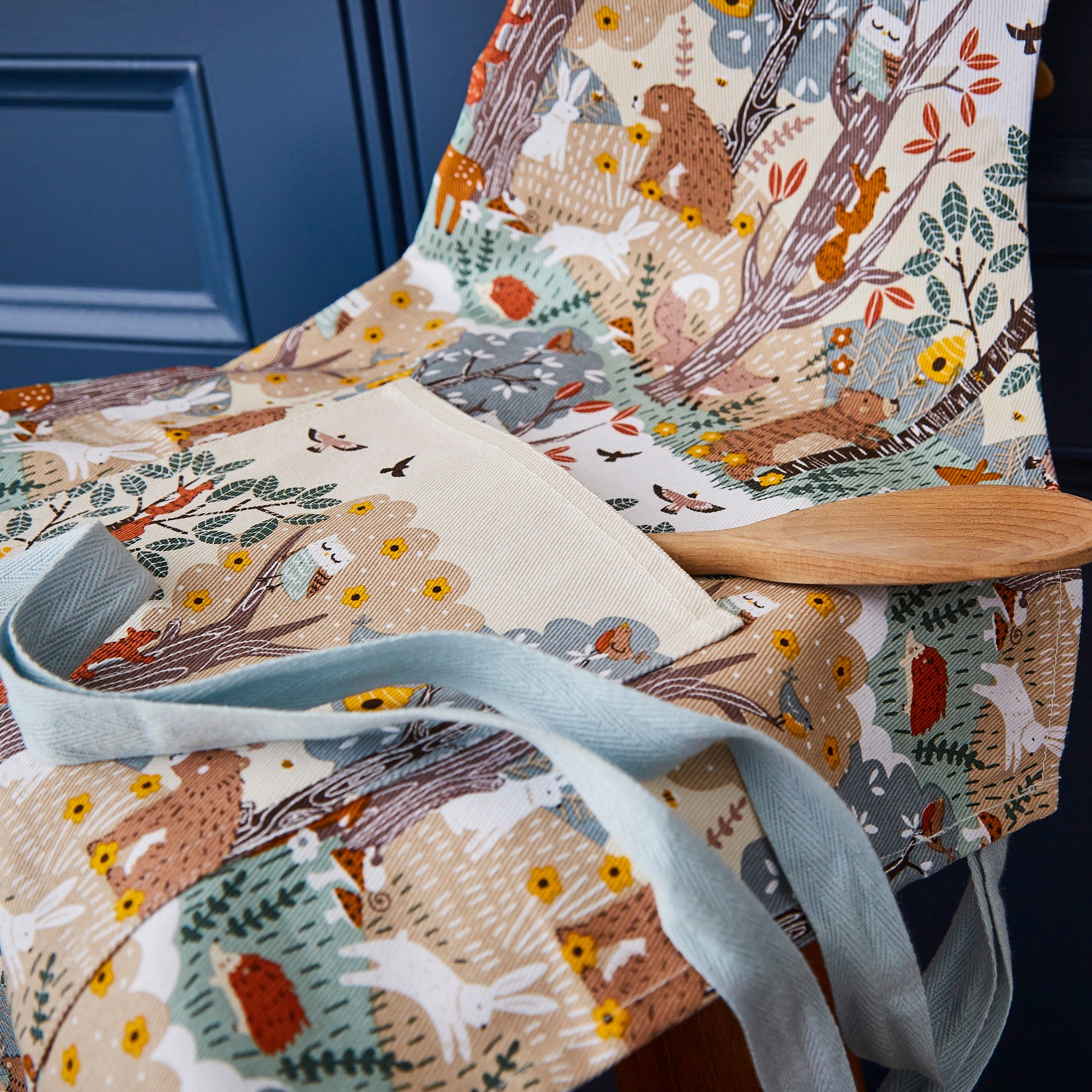 Ulster Weavers Wildwood Apron Cotton in Grey 96 Star Rating Terrys